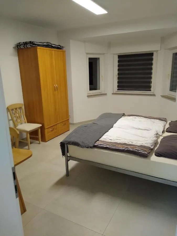 Ferienwohnung Berger グレーフェン